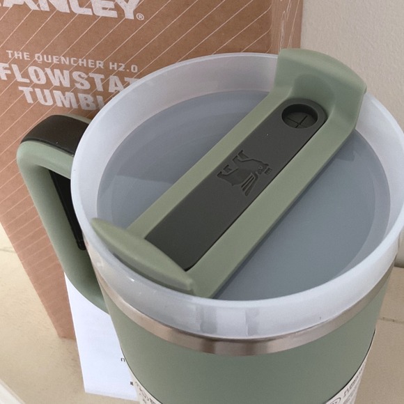Stanley The Quencher H2.0 FlowState Tumbler‎ 40 oz Travel Mug NIN - Picture 4 of 4